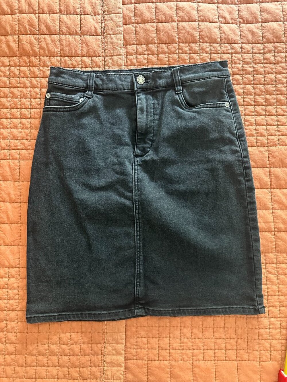 32 Degrees Black Denim Skirt – Size 8
